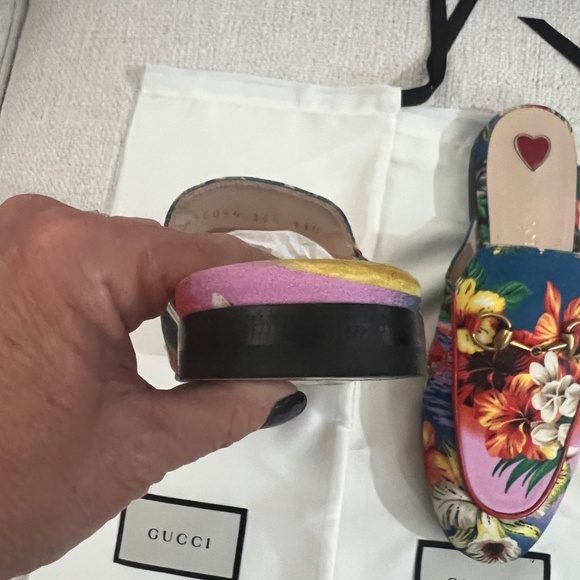 Gucci Princeton Mules/Slides - Picture 4 of 10